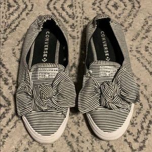 Bow tie striped converse flats